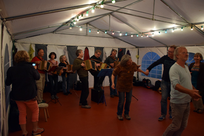 accordeon gîte le vieux madrier la clusaz